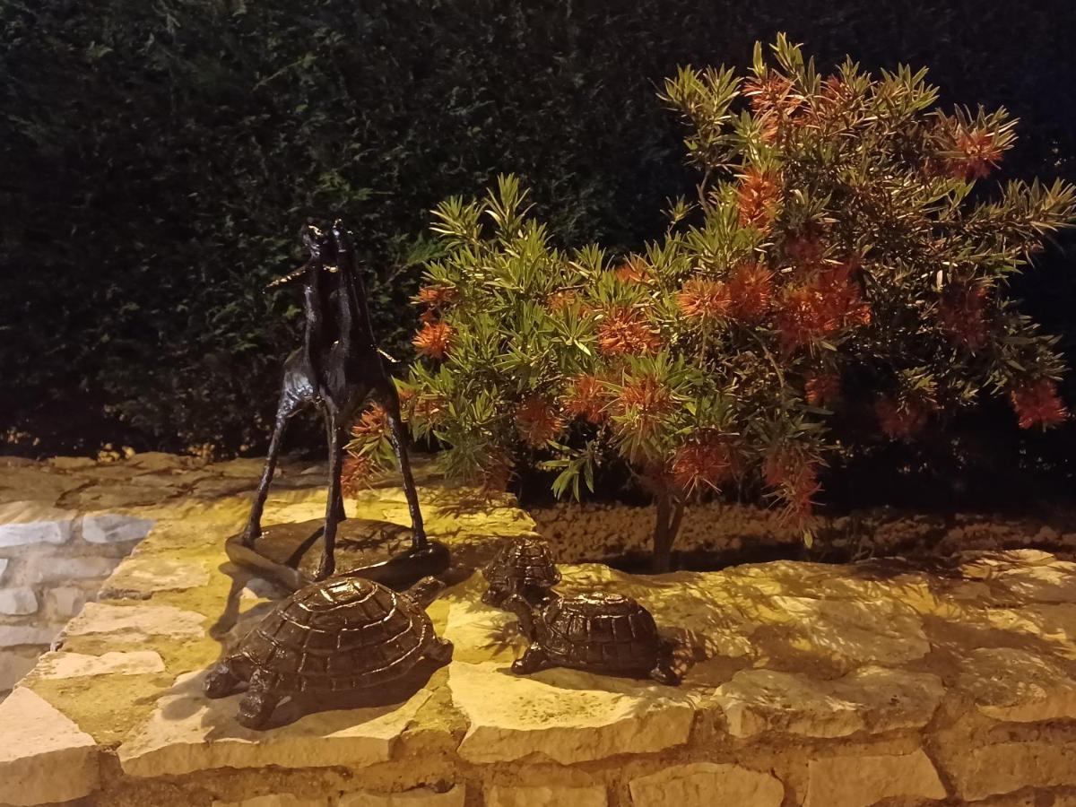 Lou Bagnou Mi-Clos Bagnols-sur-Cèze Екстериор снимка